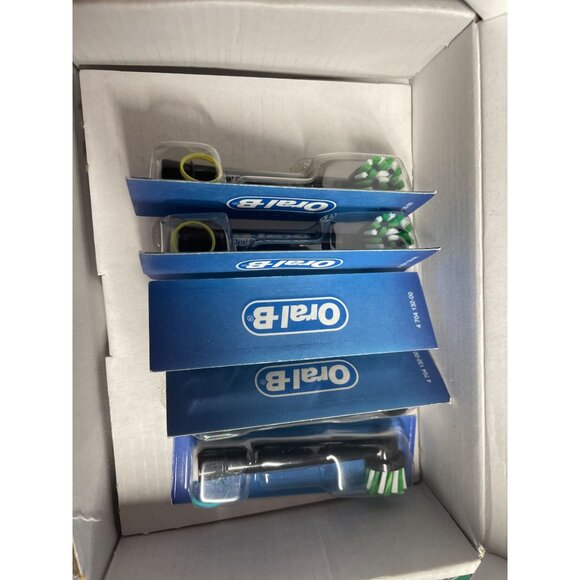 Oral-B Cross Action Replacement Brush Heads Oral-B Electric Toothbrush Pack 13 - Picture 2 of 10